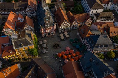 Luftaufnahme des Heppenheimer Marktplatzes Luftaufnahme vom Marktplatz