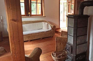 Ansicht Wohnzimmer mit Ofen