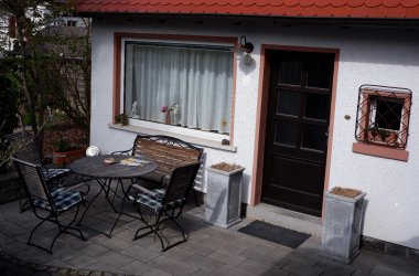 Hausansicht, Terrasse